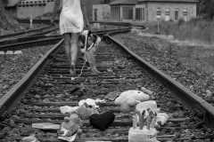 1-Luisa-50x50-Caminando