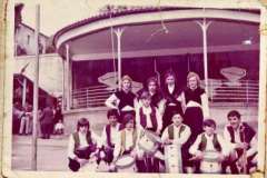1980-ca-Grupo-de-danza-e-baile-Eiras-Nosas